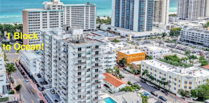 Condominio en Miami Beach, Florida, 2 dormitorios № 2052018