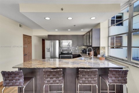 Condominio en venta en Miami Beach, Florida, 2 dormitorios, 88.26 m2 № 2052018 - foto 4