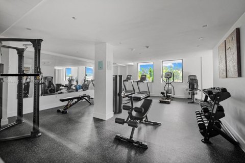 Condominio en venta en Miami Beach, Florida, 2 dormitorios, 88.26 m2 № 2052018 - foto 28