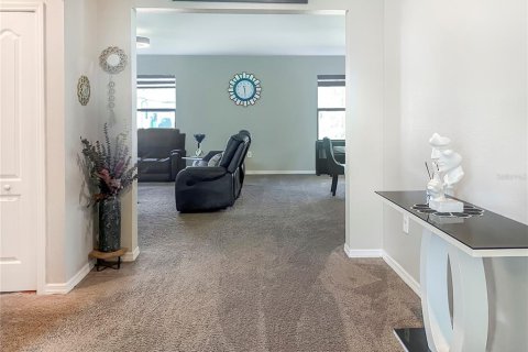 Villa ou maison à vendre à Port Charlotte, Floride: 4 chambres, 243.68 m2 № 1723299 - photo 4