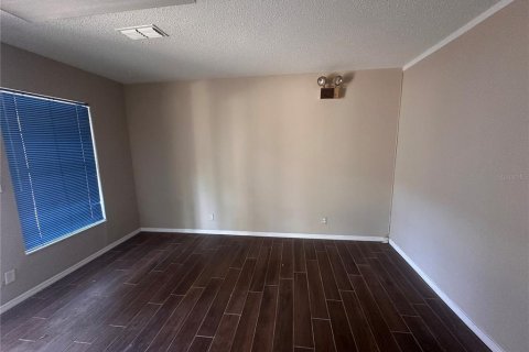 Propiedad comercial en alquiler en Ocala, Florida, 52.95 m2 № 1723824 - foto 2