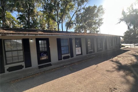Propiedad comercial en alquiler en Ocala, Florida, 52.95 m2 № 1723824 - foto 1