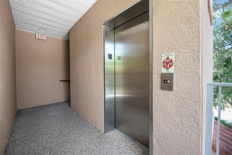 Immobilier commercial à vendre à Palm Coast, Floride: 445.56 m2 № 1871048 - photo 9