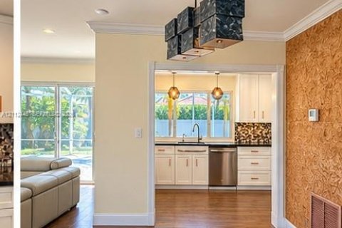 Villa ou maison à louer à Fort Lauderdale, Floride: 3 chambres, 157.66 m2 № 2431433 - photo 4