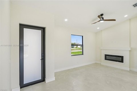 Купить виллу или дом в Кейп-Корал, Флорида 3 спальни, 124.67м2, № 2003161 - фото 6