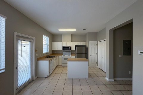 Touwnhouse à louer à Windermere, Floride: 2 chambres, 111.48 m2 № 2119264 - photo 12