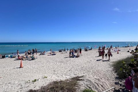 Copropriété à vendre à Sunny Isles Beach, Floride: 39.02 m2 № 1936838 - photo 13