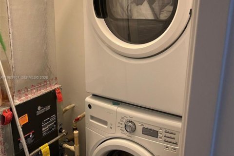 Copropriété à louer à Miami, Floride: 41.06 m2 № 2048456 - photo 12