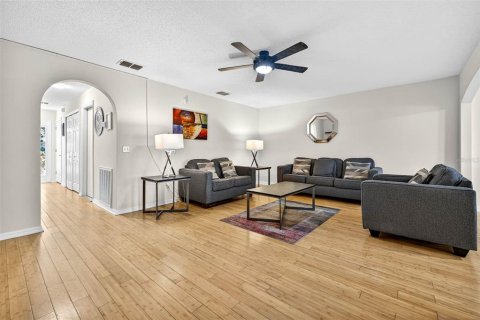 Adosado en venta en Tampa, Florida, 3 dormitorios, 155.15 m2 № 1851541 - foto 8