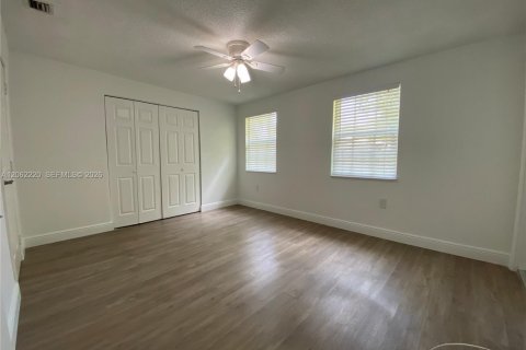 Casa en venta en Fort Lauderdale, Florida, 3 dormitorios, 115.38 m2 № 2265501 - foto 26
