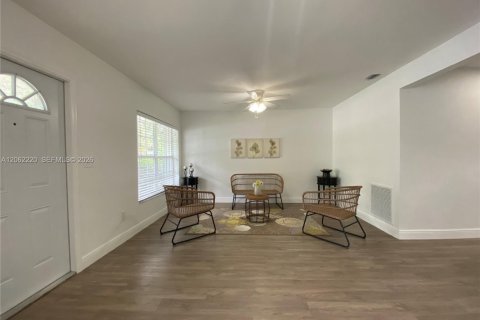 Casa en venta en Fort Lauderdale, Florida, 3 dormitorios, 115.38 m2 № 2265501 - foto 12