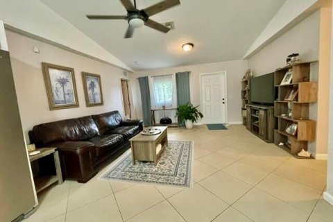 Casa en alquiler en Pompano Beach, Florida, 3 dormitorios, 125.6 m2 № 2275273 - foto 4