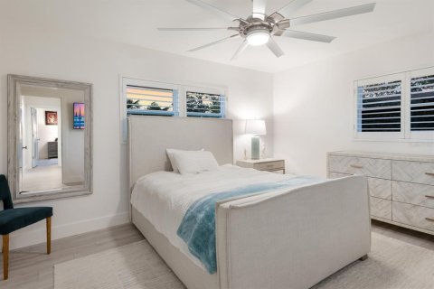 House in Sarasota, Florida 3 bedrooms, 171.68 sq.m. № 1547845 - photo 30