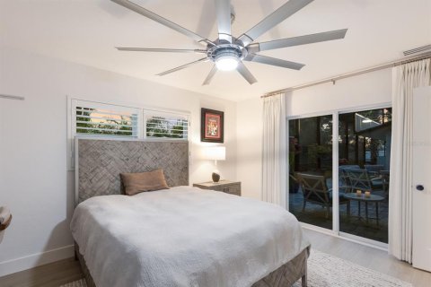 House in Sarasota, Florida 3 bedrooms, 171.68 sq.m. № 1547845 - photo 27