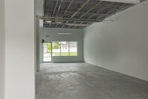 Commercial property in Winter Garden, Florida 214.05 sq.m. № 2233441 - photo 16