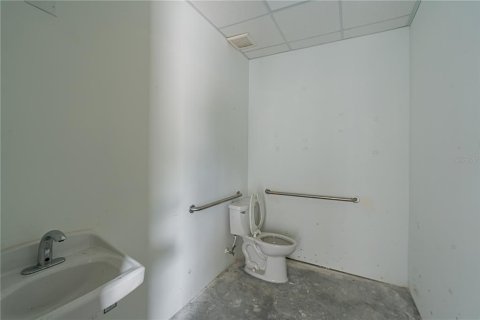Commercial property in Winter Garden, Florida 214.05 sq.m. № 2233441 - photo 14