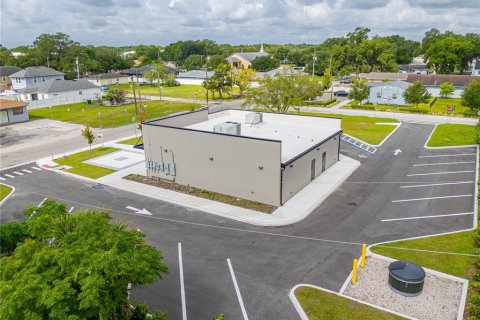 Commercial property in Winter Garden, Florida 214.05 sq.m. № 2233441 - photo 4