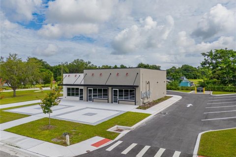 Commercial property in Winter Garden, Florida 214.05 sq.m. № 2233441 - photo 2