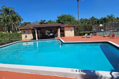 Townhouse in Sunrise, Florida 3 bedrooms, 140.47 sq.m. № 2041742 - photo 14