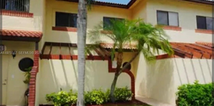 Таунхаус в Санрайз, Флорида 3 спальни, 140.47м2 № 2041742