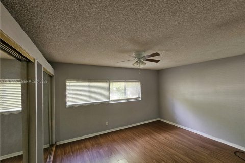 Купить таунхаус в Санрайз, Флорида 3 спальни, 140.47м2, № 2041742 - фото 8