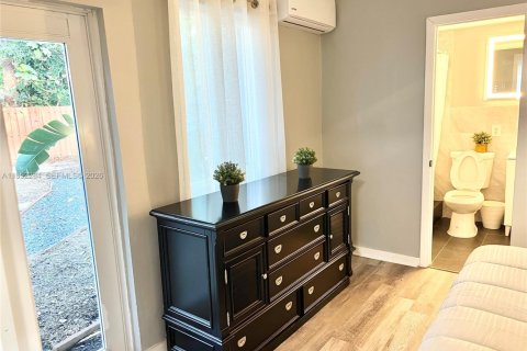 Купить виллу или дом в Форт-Лодердейл, Флорида 2 спальни, 96.25м2, № 2006622 - фото 23