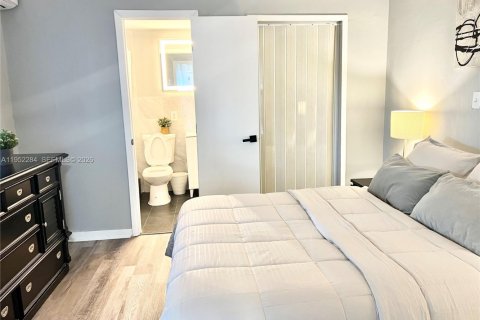 Купить виллу или дом в Форт-Лодердейл, Флорида 2 спальни, 96.25м2, № 2006622 - фото 24