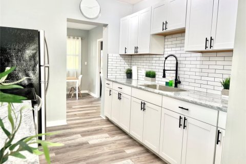 Дом в Форт-Лодердейл, Флорида 2 спальни, 96.25м2 № 2006622