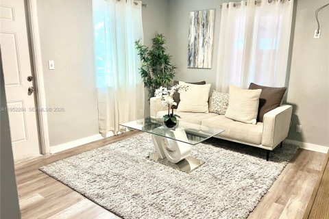 Купить виллу или дом в Форт-Лодердейл, Флорида 2 спальни, 96.25м2, № 2006622 - фото 9