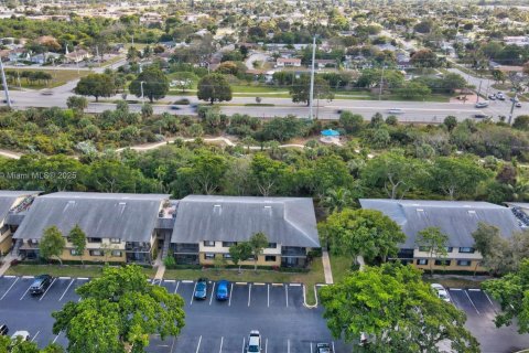 Condo in Deerfield Beach, Florida, 2 bedrooms  № 1834264 - photo 29