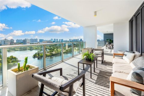 Condo in Fort Lauderdale, Florida, 3 bedrooms  № 1811138 - photo 6