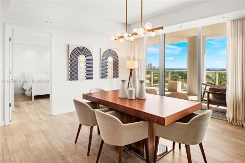 Condo in Fort Lauderdale, Florida, 3 bedrooms  № 1811138 - photo 19