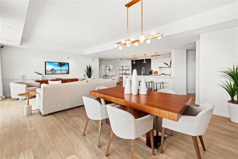 Condo in Fort Lauderdale, Florida, 3 bedrooms  № 1811138 - photo 21