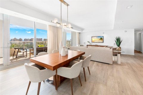 Condo in Fort Lauderdale, Florida, 3 bedrooms  № 1811138 - photo 18