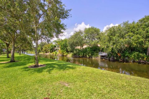 Touwnhouse à vendre à Deerfield Beach, Floride: 2 chambres, 115.94 m2 № 2088156 - photo 21
