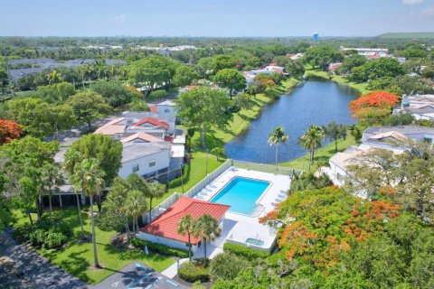 Touwnhouse à vendre à Deerfield Beach, Floride: 2 chambres, 115.94 m2 № 2088156 - photo 25