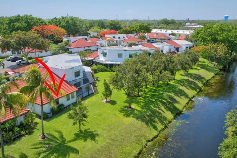 Touwnhouse à vendre à Deerfield Beach, Floride: 2 chambres, 115.94 m2 № 2088156 - photo 22