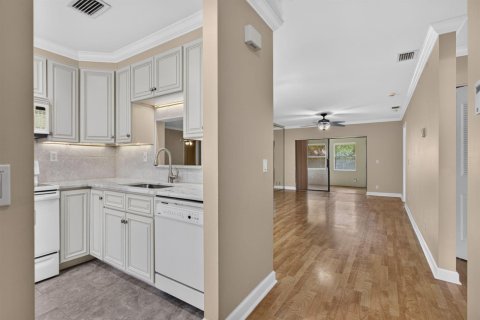 Touwnhouse à vendre à Deerfield Beach, Floride: 2 chambres, 115.94 m2 № 2088156 - photo 3