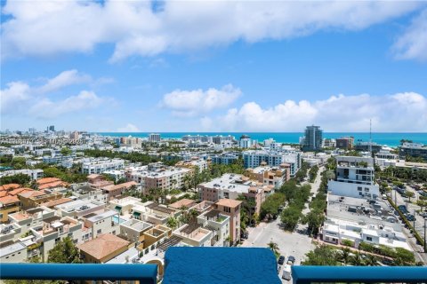 Снять в аренду кондоминиум в Майами-Бич, Флорида 2 спальни, 104.98м2, № 2028299 - фото 17