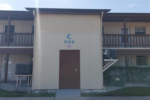 Condo in New Port Richey, Florida, 2 bedrooms № 2231737 - photo 24