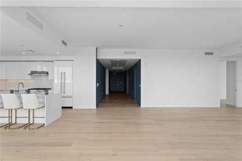 Condominio en venta en Saint Petersburg, Florida, 3 dormitorios, 246.93 m2 № 2197190 - foto 13
