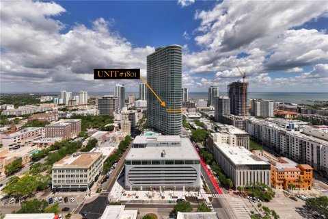 Condo in Saint Petersburg, Florida, 3 bedrooms  № 2197190