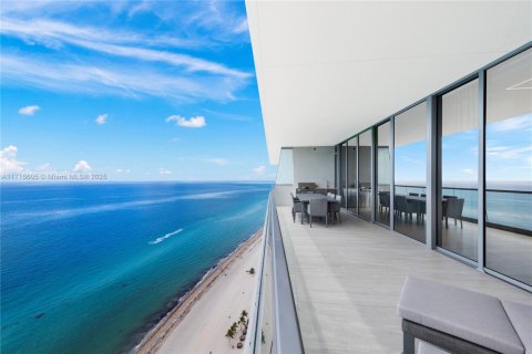 Copropriété à vendre à Sunny Isles Beach, Floride: 3 chambres, 262.08 m2 № 1703291 - photo 9