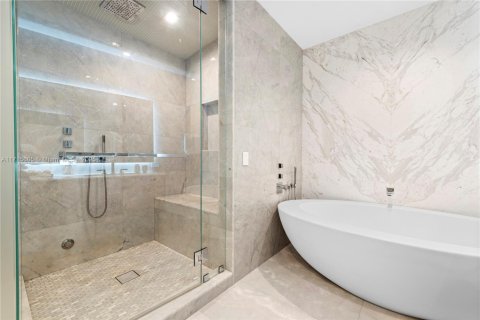 Copropriété à vendre à Sunny Isles Beach, Floride: 3 chambres, 262.08 m2 № 1703291 - photo 24
