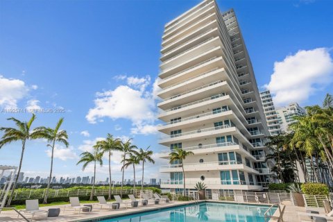 Copropriété à vendre à Miami Beach, Floride: 3 chambres, 185.25 m2 № 1987923 - photo 1