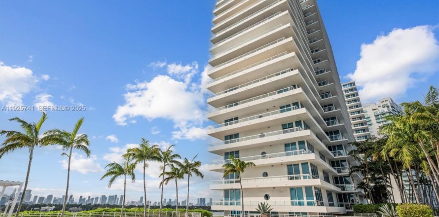 Condo à Miami Beach, Floride, 3 chambres № 1987923