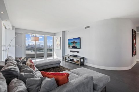 Copropriété à vendre à Miami Beach, Floride: 3 chambres, 185.25 m2 № 1987923 - photo 10