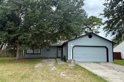 Casa en Apopka, Florida 3 dormitorios, 99.22 m2 № 2364143