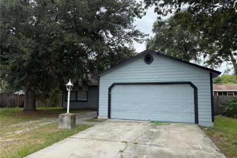 Casa en venta en Apopka, Florida, 3 dormitorios, 99.22 m2 № 2364143 - foto 2
