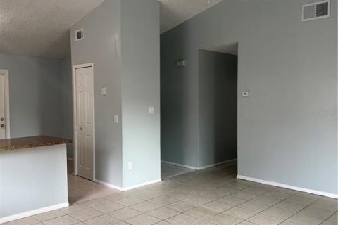 Casa en venta en Apopka, Florida, 3 dormitorios, 99.22 m2 № 2364143 - foto 5